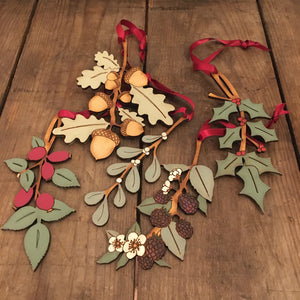 Nature wooden decorations